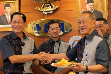 Foto Rayakan Hut Ke Bca Produksi Seragam Berbahan Daur Ulang Untuk