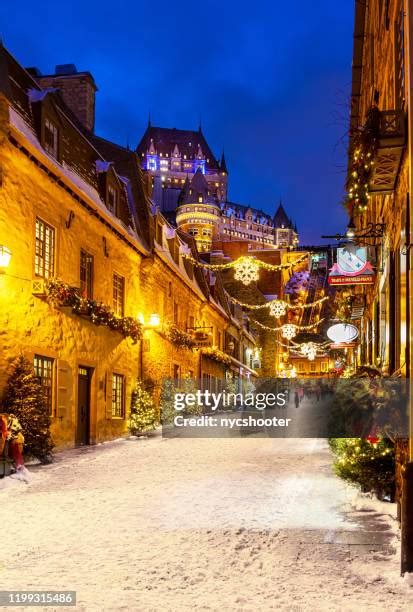 Fairmont Le Chateau Frontenac Winter Photos and Premium High Res ...