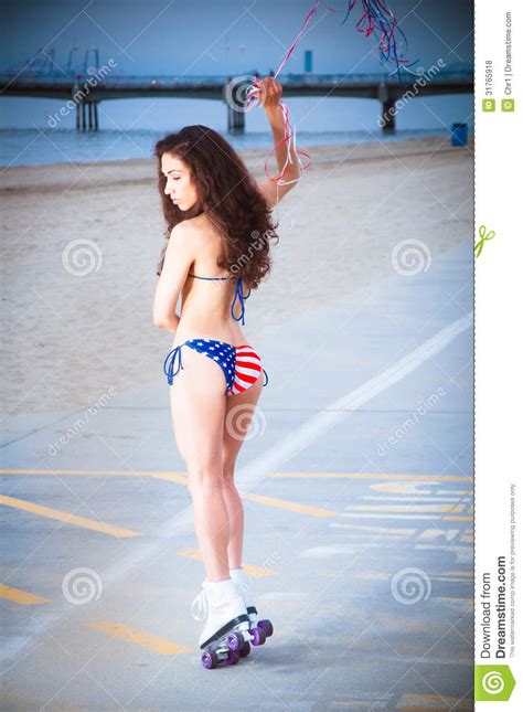 Bikini De Los E E U U Foto De Archivo Imagen De Americano