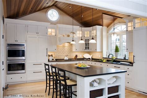 CAPE COD TRANSITIONAL TRADITIONAL KITCHEN BEADBOARD CEILING — Divine Design Center