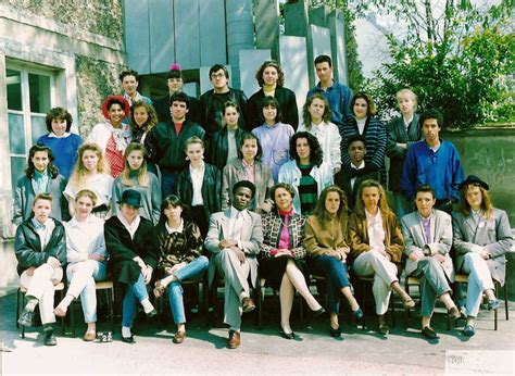 Photo de classe Terminale A2 1987 1988 de 1987 Lycée Sainte jeanne