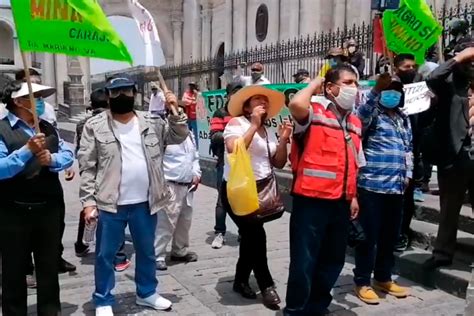 Pobladores Del Valle De Tambo Llegan A Arequipa En Rechazo A Sentencia