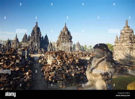 Prambanan Sewu Tempel Fotos Und Bildmaterial In Hoher Aufl Sung Alamy