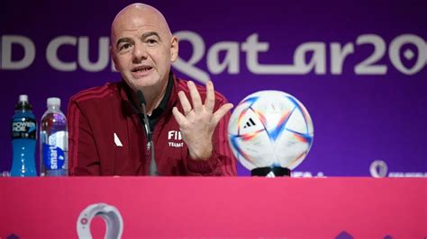 Gianni Infantino Hoy me siento árabe africano gay discapacitado de niño sufrí bullying
