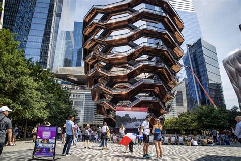 The Vessel Popular Manhattan Tourist Site Reopens With New Safety