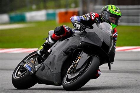 Fabio Quartararo Full Senyum Yamaha Yzr M Tembus Km Jam