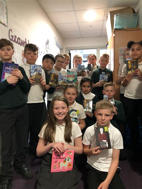 Holgate Primary And Nursery Year 5 And 6s Waterstones Visit