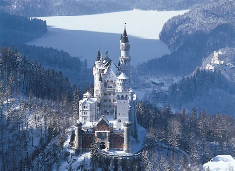 Winter At Neuschwanstein Castle Puzzle