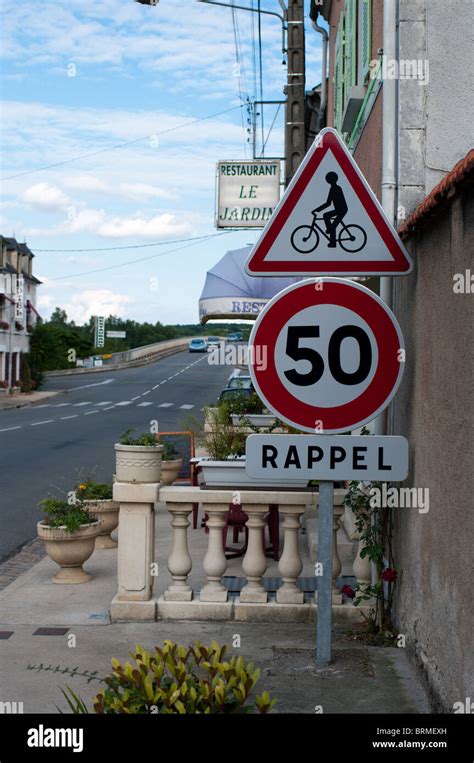 French Speed Limit Sign Hi Res Stock Photography And Images Alamy