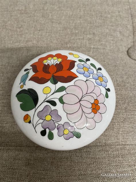 Aquincum Porcelain Bonbonier Flower Pattern A10 Porcelains Galeria