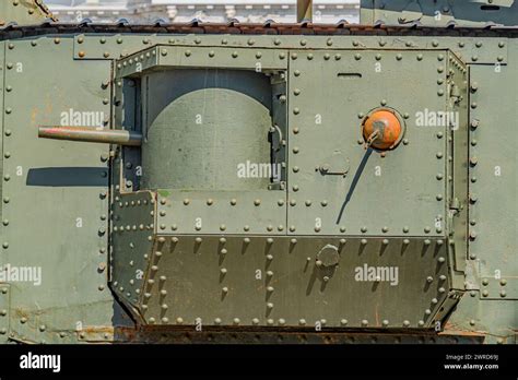 British Mark V Tank Hi Res Stock Photography And Images Alamy