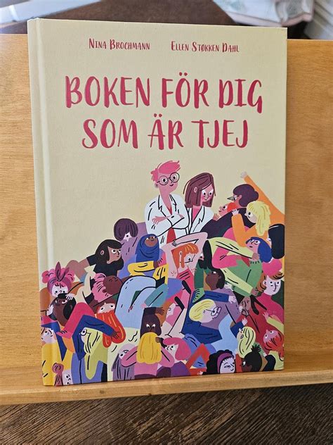 Boken för dig som är tjej Köp från AntikvariatGau på Tradera