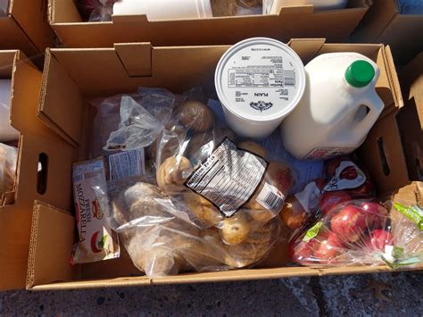 Usda Farmers To Families Food Box Program Hosted By Knoxville Church Of