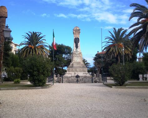 Monumento Ai Caduti Di Porto San Giorgio Fm Pietre Della Memoria