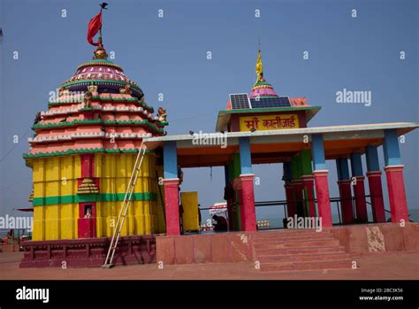 Kalijai Temple, Lake Chilika, Odisha, India Stock Photo - Alamy