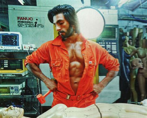 Shirtless Bollywood Men Tbt Ranveer Singh S Ridonculous Abs