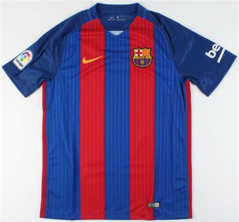 Andres Iniesta Signed FC Barcelona Jersey (Beckett COA) | Pristine Auction