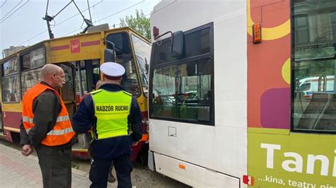 Zderzenie tramwajów u zbiegu ulic Zachodniej i Zielonej w Łodzi 8 osób