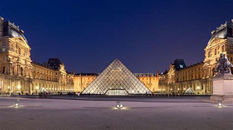 7 Dazzling Details About the Louvre Pyramid | HowStuffWorks