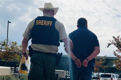 California Father Arrested After Allegedly Helping 16 Year Old Daughter Sell Her Nude Pictures