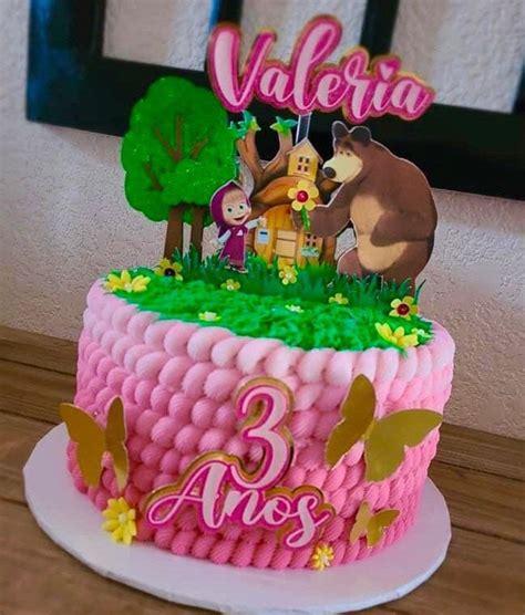 Descubrir 53 imagen masha y el oso pastel de cumpleaños Abzlocal mx