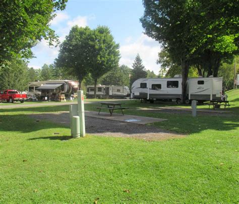 Rivers Bend Rv Resort And Campground Iron Mountain Michigan Campspot