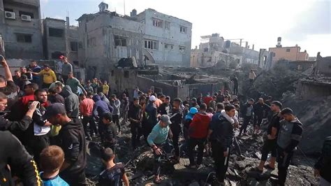 Israel storms Khan Younis in southern Gaza, killing scores - Suno News ...