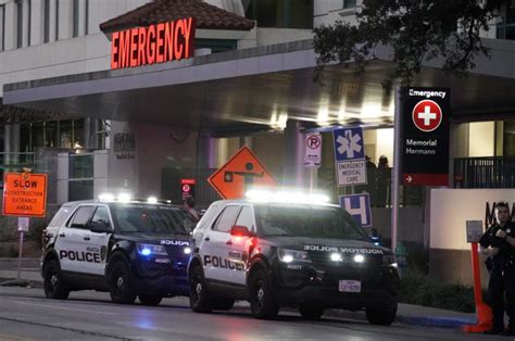 Houston Shooting Update: Four Officers Shot, Two Suspects Dead