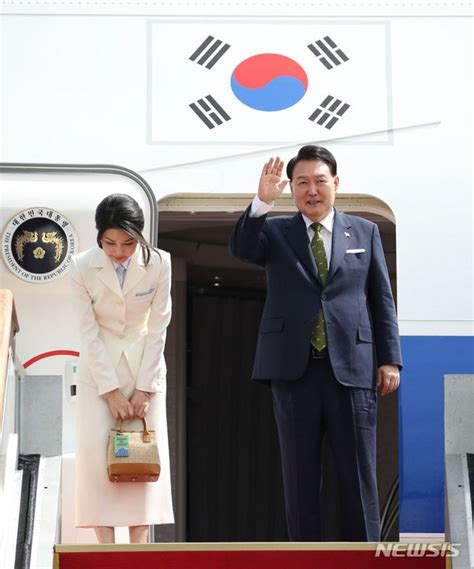 윤 대통령 부부 아세안·g20 정상회의 참석차 출국 네이트 뉴스