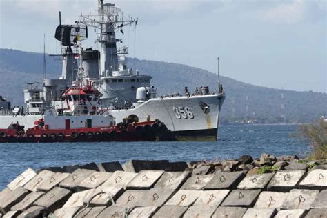 FOTO 5 KRI Disiagakan Dalam Operasi Pencarian KRI Nanggala 402