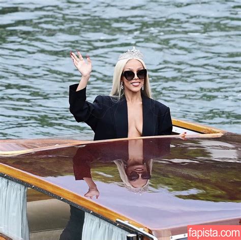 Doja Cat Poses Braless In Venice Photos Updated Free Online