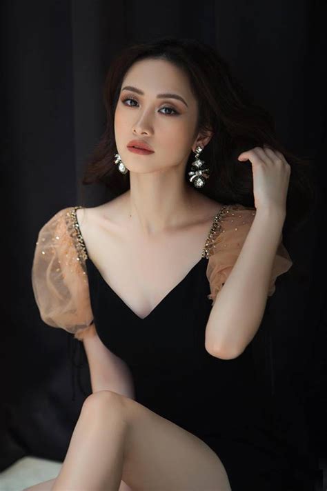 Hot girl tuổi Hợi mệnh danh ngọc nữ hút hàng triệu fan