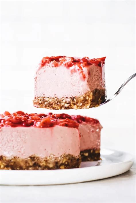 20 Valentines Day Dessert Ideas That Will Make Him Swoon Sweet Money Bee