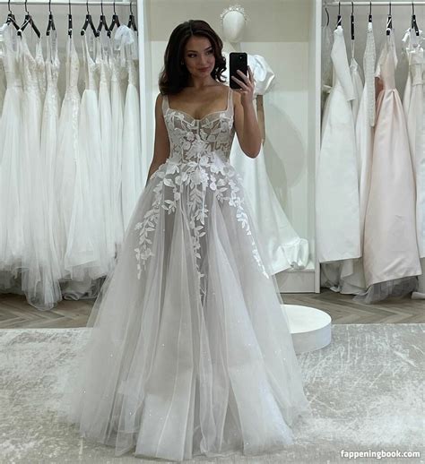 Sophie Wallace Scottish TV Presenter Stv Sophie Nude OnlyFans Leaks Fappening FappeningBook