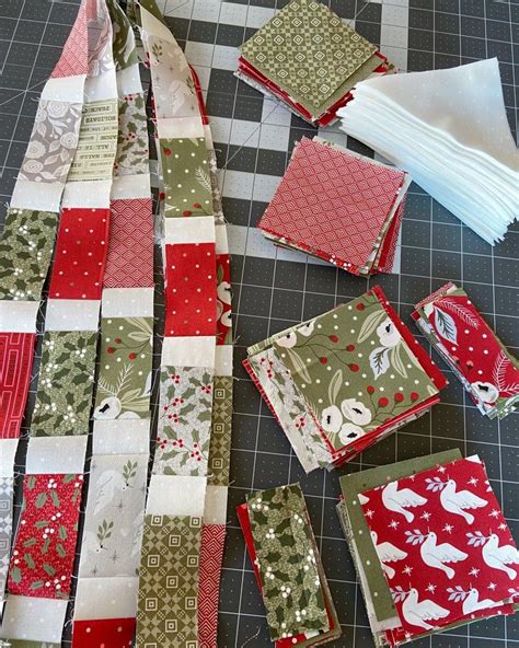 Christmas Quilting Projects Christmas Quilt Blocks Holiday Quilts