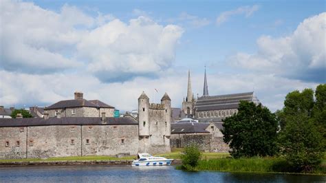 Enniskillen Travel Guide | Enniskillen Tourism - KAYAK