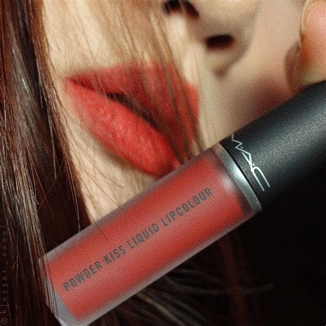 MAC ra son kem siêu mềm hot hit Son kem mà mịn lì như phấn chất son sướng mê tơi mới nhìn đã