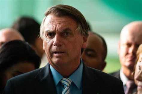 Bolsonaro Surta Chama Lula De Nove Dedos E Volta A Atacar Ministros Do