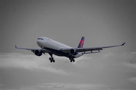 Conhe A Detalhes Sobre O Aeroporto De Navegantes