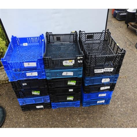 Quantity Of Plastic Stacking Mushroom Crates