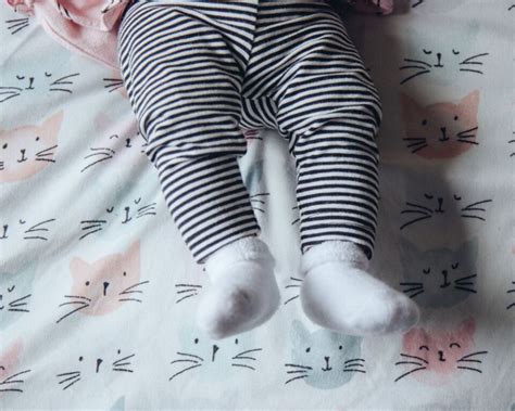 Optimal Three Month Old Sleep Schedule (Feeds, Naps & Bedtime)