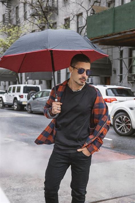 Carlinhos Maia Se Descuida E Tem Nude Vazado No Instagram Celebridades F