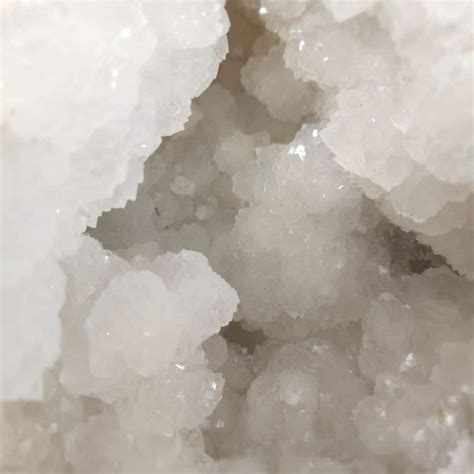 Quartz Geode Cave – Pineal Crescent