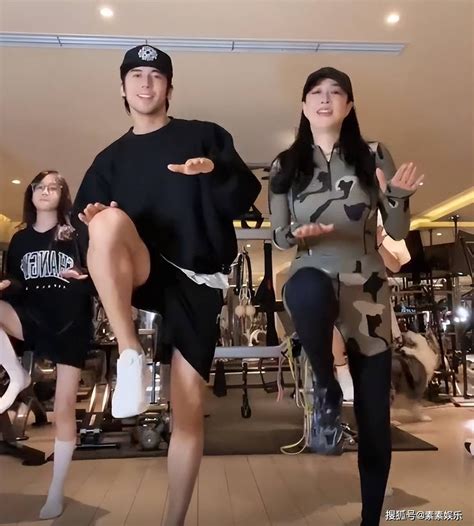 Cuộc sống vui vẻ của bom sex Chung Lệ Đề bên chồng trẻ kém 12 tuổi Báo Dân trí