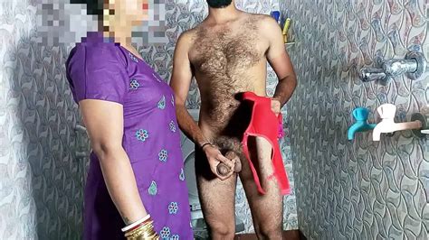 Sauteli Maa Ne Bete Ko Bra Panty Ke Saath Pakra Phir Chut