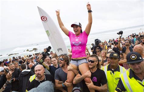 Surfing With The Pros In The World Surf League Wsl Women Waves