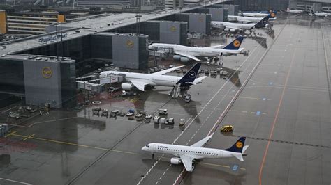 Lufthansa Zu Starke Konkurrenz Airline Stellt Fl Ge Von Frankfurt