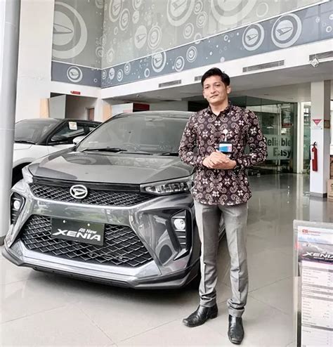 Astra Daihatsu Pekanbaru Riau Showroom Dealer Kredit Harga