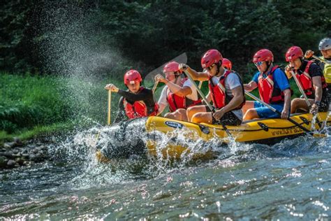 RAFTING na Dunajcu spływy pontonowe Dunajcem FUNRACE pl