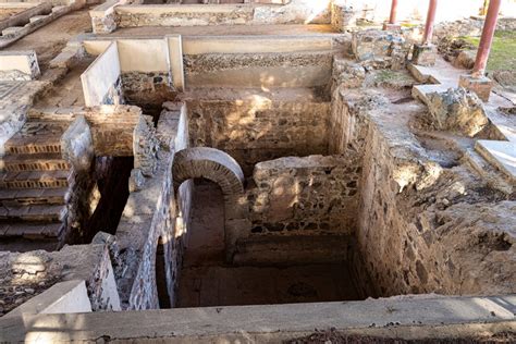 Descubren Los Restos De Un Monedero Romano En La Casa Del Mitreo De